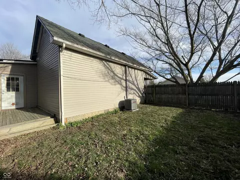 1136 High St, Hope, IN 47246 photo 27