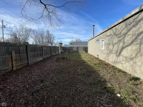 1136 High St, Hope, IN 47246 photo 28