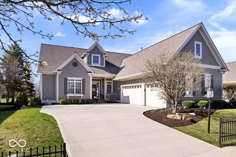 743 Hanover Close, Zionsville, IN 46077