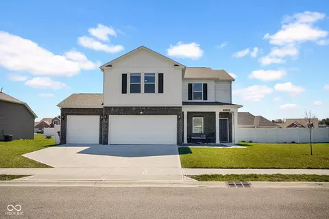 6793 Coreopsis Ln, Seymour, IN 47274
