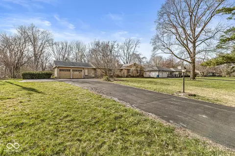 8606 Manderley Dr, Indianapolis, IN 46240