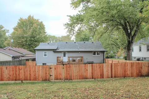 Exterior - 316 Laurel St, Pendleton, IN 46064 photo 2 of 2