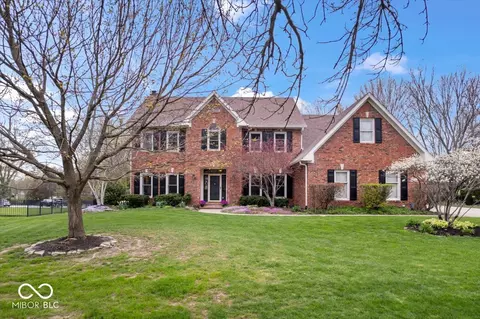3976 Bent Tree Ln, Greenwood, IN 46143