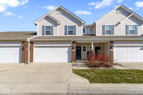 9694 Angelica Dr, Noblesville, IN 46060