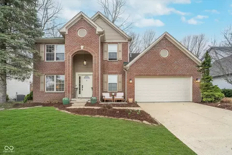 10937 Sawgrass Dr, Fishers, IN 46037