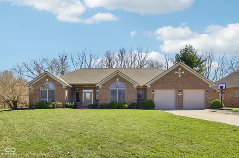 400 S Prairie Trce, Muncie, IN 47304