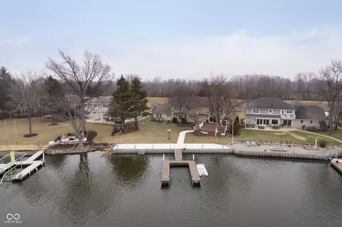 2005 Dakota Dr, Noblesville, IN 46062