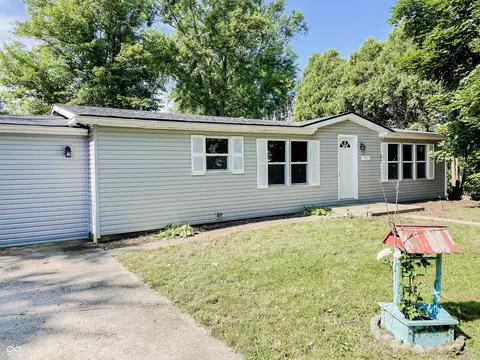 701 W Cherry St, Fountain City, IN 47341