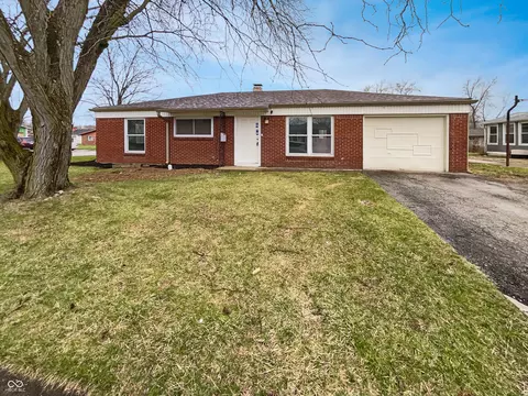 3662 Lombardy Pl, Indianapolis, IN 46226