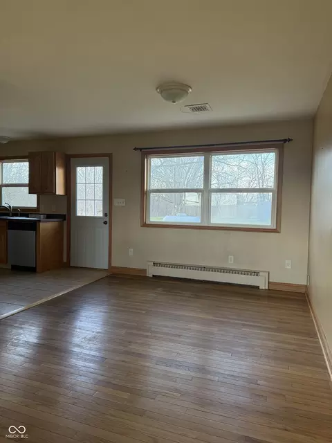556 E 1550 N, Covington, IN 47932 photo 3