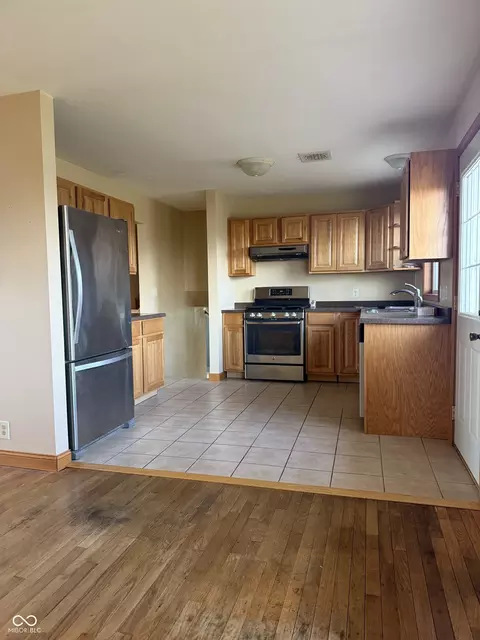 556 E 1550 N, Covington, IN 47932 photo 4