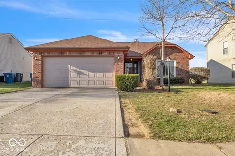 6678 Colleens Way, Indianapolis, IN 46221