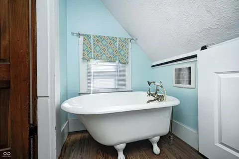 Bath - 331 W State St, Pendleton, IN 46064 photo 5 of 5