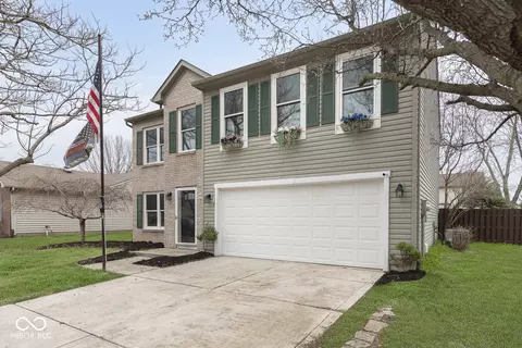 5869 Jamestown Square Ln, Indianapolis, IN 46234