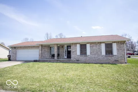512 Deer Run, Westport, IN 47283