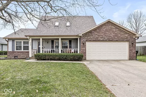 325 St Charles Way, Whiteland, IN 46184