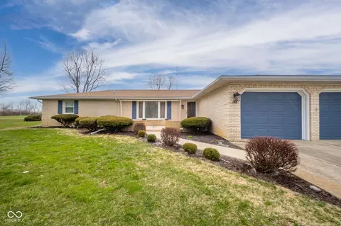 140 Kim Dr, Anderson, IN 46012