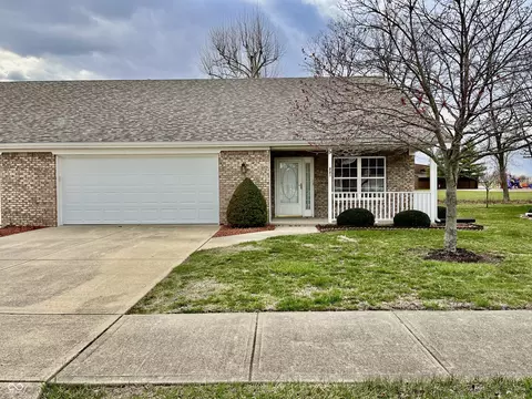 221 Blue Ribbon Ct, Rushville, IN 46173