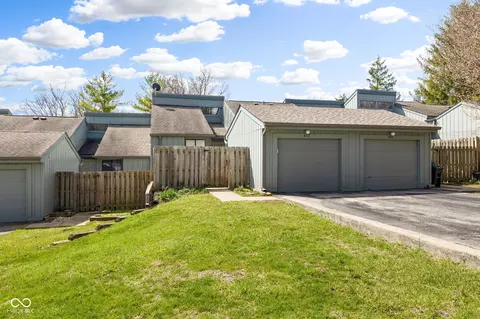 652 Blossom Dr, Avon, IN 46123