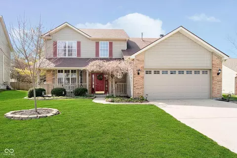 6134 Chadsworth Way, Oaklandon, IN 46236
