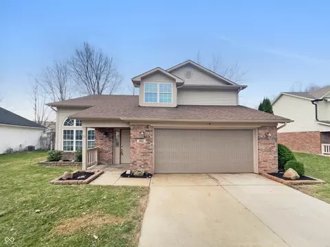 8821 Sunningdale Blvd, Indianapolis, IN 46234