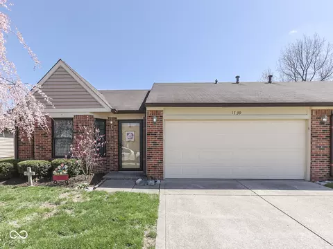 1739 Wellesley Cmns #48A, Indianapolis, IN 46219