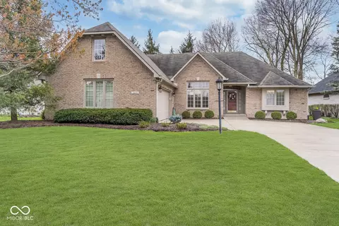 11650 Pebblepointe Pass, Carmel, IN 46033