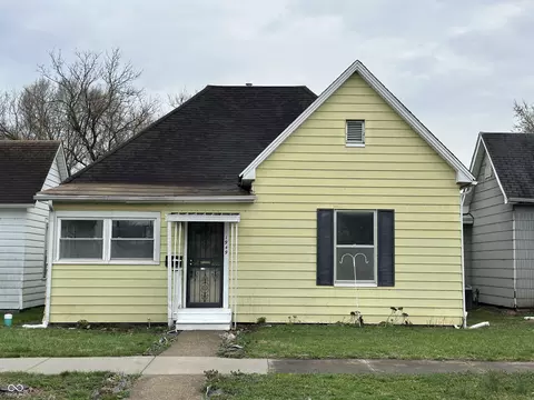 1949 Beech St, Terre Haute, IN 47804