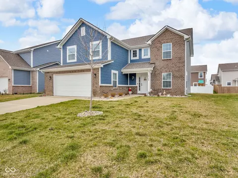 5788 Terracotta Trce, Mccordsville, IN 46055
