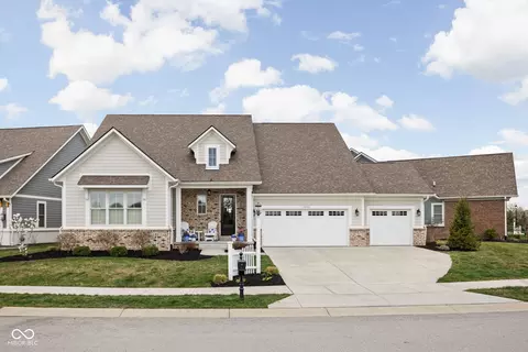 15250 Mooring Cir E, Carmel, IN 46033