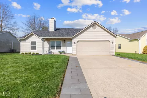 1160 Ida Ct, Greenwood, IN 46143