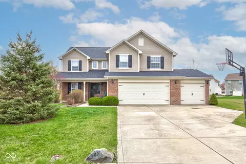 2209 Foxfire Ct, Greenfield, IN 46140