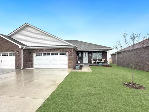 26 Shadow Wood Dr, Crawfordsville, IN 47933