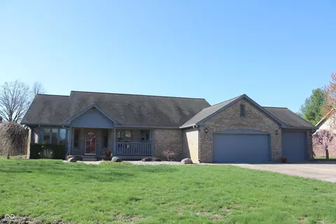 1915 Barbie Ct, Franklin, IN 46131