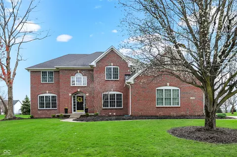 13225 Snow Owl Dr, Carmel, IN 46033
