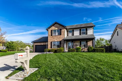 1228 Knapps Ct, Greenwood, IN 46142