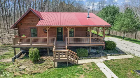 6351 Dixon Rd, Columbus, IN 47201
