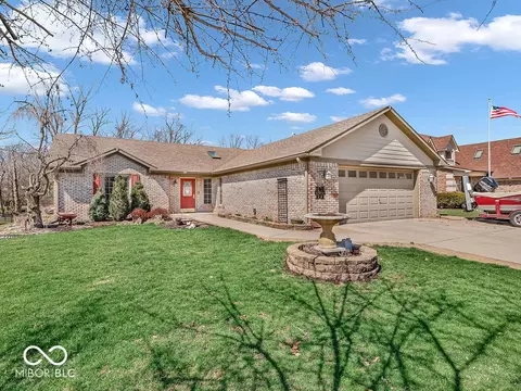 656 Bakeway Cir, Indianapolis, IN 46231