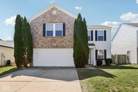 951 Brookstone Dr, Franklin, IN 46131