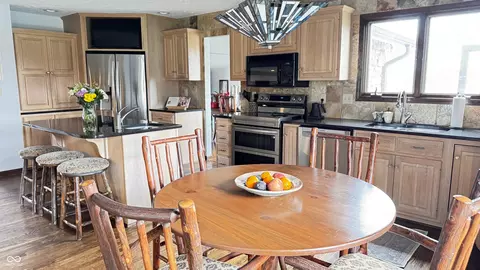 1813 Birch Dr, Plainfield, IN 46168 photo 10