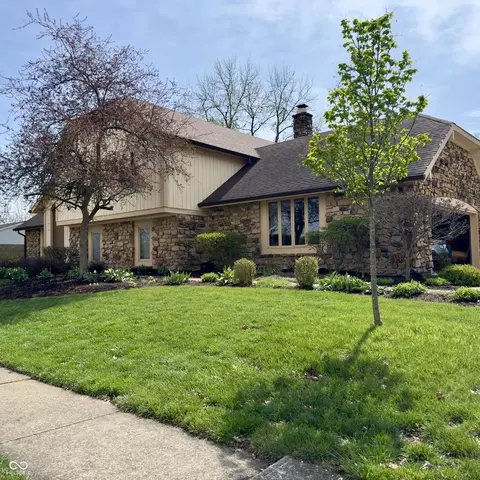 1813 Birch Dr, Plainfield, IN 46168 photo 2