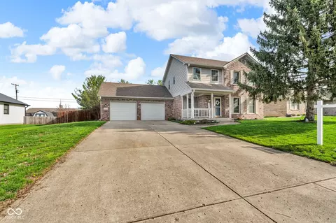 1598 Thornburg Ln, Franklin, IN 46131