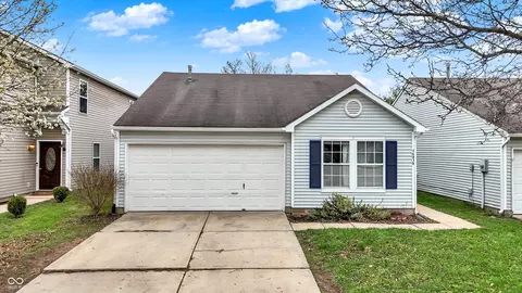 16838 Aulton Dr, Noblesville, IN 46060