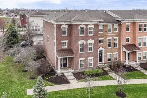 6379 Fairfield St, Whitestown, IN 46075