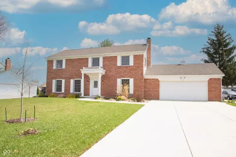 1402 Durham Dr, Crawfordsville, IN 47933