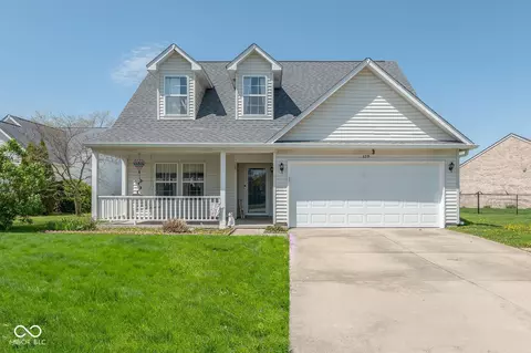 329 Dogwood Dr, Pendleton, IN 46064