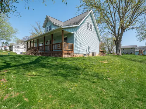 Exterior - 704 E Crestline Dr, Bloomington, IN 47401 photo 20 of 22