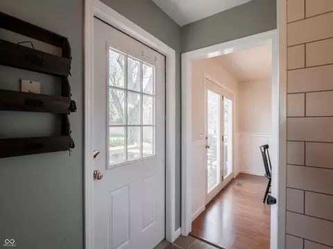 Entry Way - 704 E Crestline Dr, Bloomington, IN 47401 photo 3 of 9