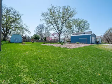 Exterior - 704 E Crestline Dr, Bloomington, IN 47401 photo 11 of 22