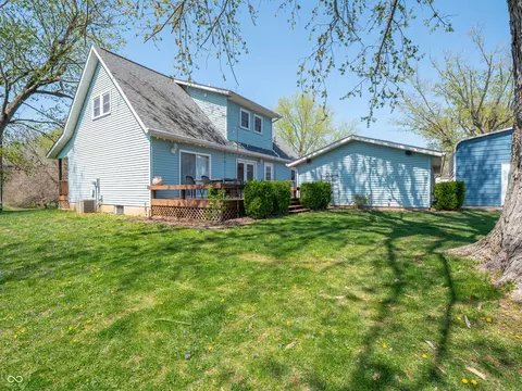 Exterior - 704 E Crestline Dr, Bloomington, IN 47401 photo 14 of 22